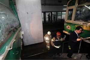 Tàu điện ngầm Hàn Quốc đâm nhau, 170 người bị thương 