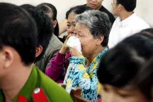 Bảo mẫu đạp chết bé 18 tháng tuổi: Nỗi đau đè nặng người ở lại