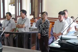 Rút ruột dự án, bốn bị cáo bị đề nghị tổng cộng 50 năm tù