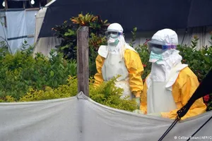 Virus Ebola giết chết 729 người ở Tây Phi