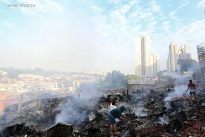 600 căn nhà chìm trong biển lửa giữa Sao Paulo