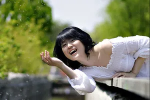 'Văn hóa chồng - con' và những cô gái muộn màng