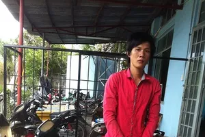 CSGT truy đuổi, bắt kẻ nghiện trộm xe máy