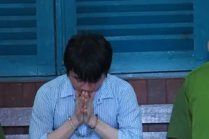 Đâm chết trùm giang hồ dám hăm dọa trả thù mình