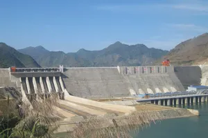 Nguy cơ mất an toàn việc ngăn kênh dẫn dòng thủy điện Lai Châu