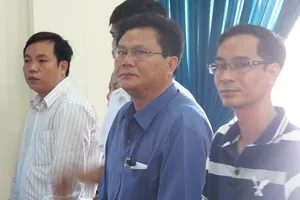 Sếp công an hầu tòa vì cấp dưới khám ngực phụ nữ sai luật