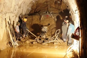 Sập hầm thủy điện: Hướng cứu hộ nào cũng gặp trở ngại lớn