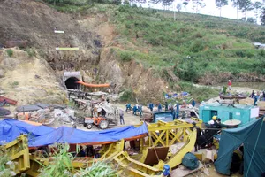 Tiến độ các mũi tiếp cận khu vực hầm thủy điện sập