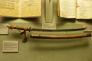 Kho báu núi Tàu (Kỳ III): Nhà ngoại cảm và thanh kiếm Nhật Hoàng