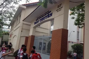 Một học sinh tử vong vì mâu thuẫn với nhóm bạn ngoài nhà trường