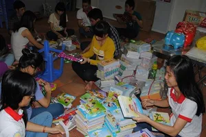 Mang Tết đến đồng bào vùng sâu vùng xa