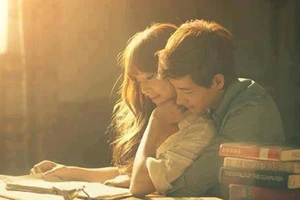 Yêu nhau yêu cả méo tròn