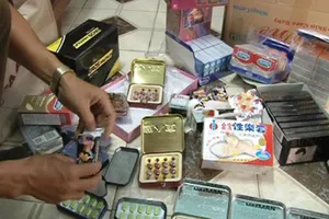 Phát hiện xe chở thuốc kích dục không giấy tờ