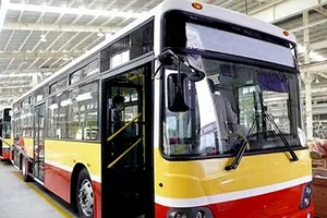 Làm tuyến xe buýt nhanh trên hành lang đại lộ Võ Văn Kiệt – Mai Chí Thọ