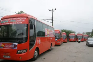 Phương Trang bán vé xe Tết qua email