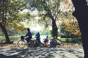 Những con đường rất Huế ngày giáp xuân