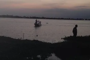 Người phụ nữ trẻ bất ngờ nhảy xuống sông Đồng Nai tự vẫn