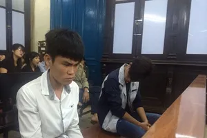 Bạn không thăm nuôi, đổi lời khai rằng bạn là kẻ giết người