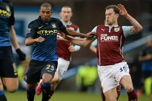 Chiến thắng đầu tiên sau 40 năm của Burnley trước Man City