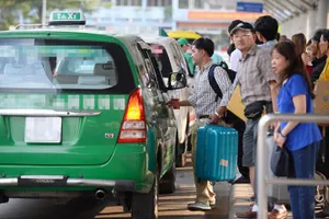 Taxi phải lắp “hộp đen” trước 1-7-2015