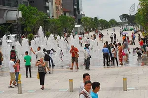 Tăng cường công an mật phục, camera an ninh cho phố đi bộ Nguyễn Huệ