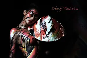 Thưởng thức nghệ thuật body painting qua những tác phẩm nóng bỏng 