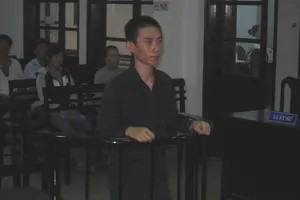 Chạy nhanh một chút, đi tù 2 năm