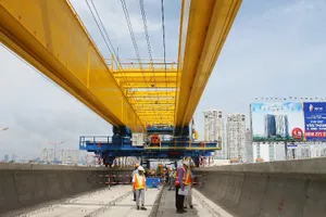 Đường sắt đô thị hiện đại nhất TP.HCM đang dần thành hình