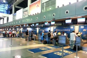 Khởi tố vụ nhân viên sân bay trộm điện thoại du khách