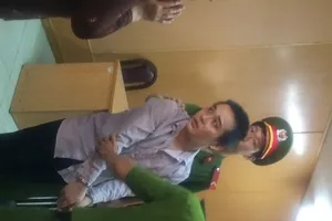 ‘Nướng’ nửa tỷ tiền công ty vào cá độ đá banh