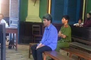 Bán hơn 7000 vé xe buýt giả trị giá gần 1 tỉ đồng