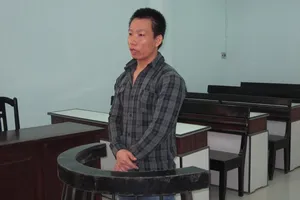 Đi tù vì đặt hàng cho kẻ trộm