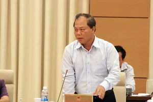 Phải đưa việc ‘bắt máy bay, tàu biển’ vào luật