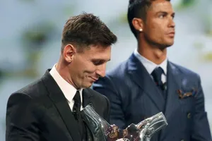 Một con người khác của Ronaldo