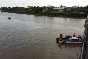 Nam thanh niên ngã xuống sông Lạch Tray mất tích