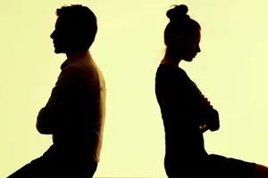 'Đàn bà có chồng vào khách sạn với người khác là rất bình thường'