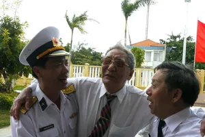 Cựu binh Trường Sa xúc động về thăm huyện đảo