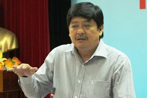 Vụ chê chủ tịch trên Facebook: Sửa sai được là nhờ báo chí