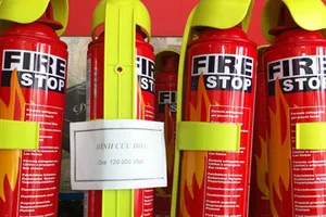 Giải đáp 10 nỗi lo về bình cứu hỏa trên xe ô tô