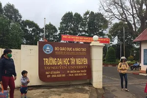 Ba cán bộ, giảng viên ĐH Tây Nguyên tráo bài thi cho sinh viên