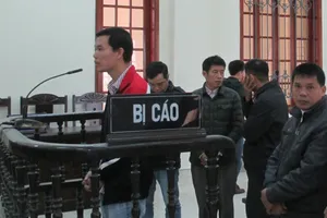 Vụ lắp IC gian lận xăng dầu: Nghị án đến 6 ngày