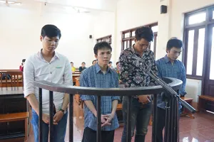 Tòa trả hồ sơ vụ bị cáo, nhân chứng khai bị đánh đập, mớm cung