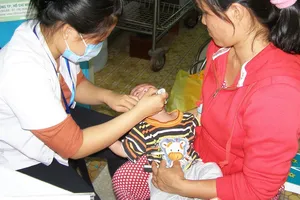 Gần 200.000 trẻ sẽ được uống vaccine bại liệt
