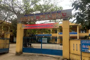 Nhóm học sinh đánh bạn chấn thương sọ não vẫn đi học bình thường