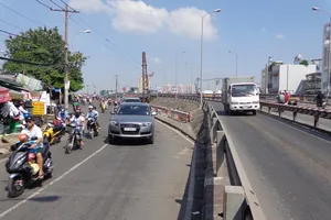 Bác bỏ đề xuất giữ cầu Nhị Thiên Đường với giá rẻ