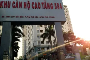 Chung cư 584 'kẹt' không chỉ ở cái thang máy