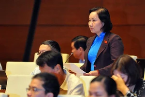 Nhiều đại biểu không đồng tình nâng tuổi trẻ em lên 18