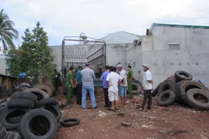 Hàn xe tải, nam thanh niên bị điện giật tử vong