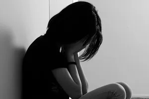 Kiểm điểm thầy giáo cấp ba 'sàm sỡ' học sinh