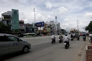 Nâng đường Kinh Dương Vương, 90% nhà dân bị trũng thấp